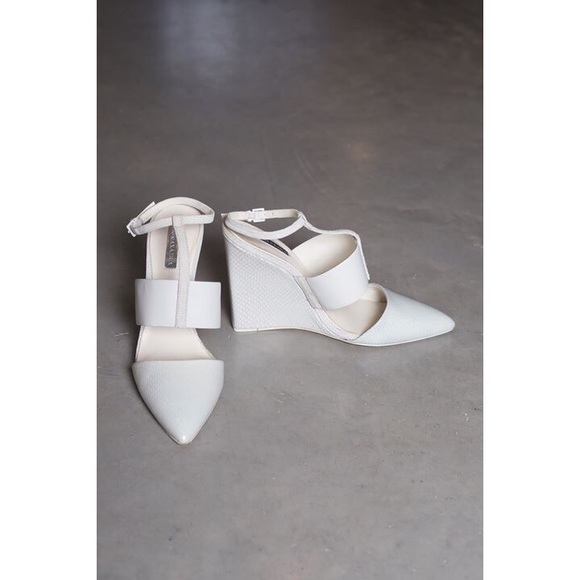 Chaussures BCBGMAXAZRIA - Picture 4 of 6